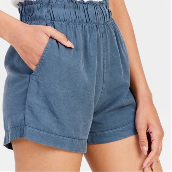 Altar’d State Emma Shorts - Picture 2 of 8